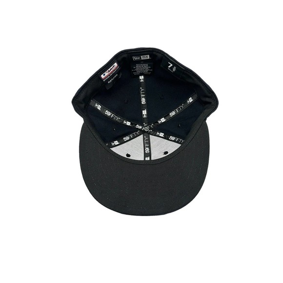 New Era 59Fifty Atlanta Braves Navy ROAD Fitted Hat Men New‎ Era 59 Fifty Road Navy Atlanta Braves Fitted Hat Sz 7-5/8”